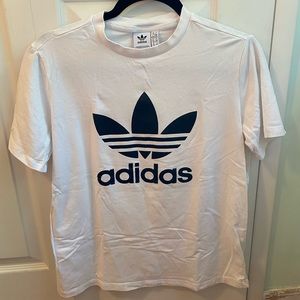 Adidas T-shirt
